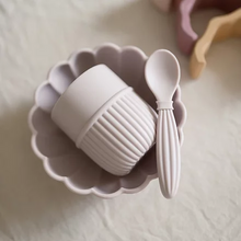 Load image into Gallery viewer, Mellow Kiku Silicone Dinnerware Set