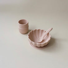 Load image into Gallery viewer, Mellow Kiku Silicone Dinnerware Set
